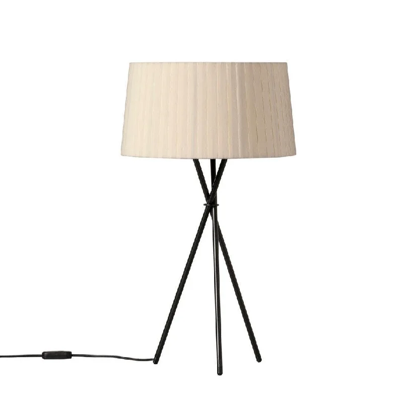 wooden table lamps with natural grain for a warm and organic feelwooden table lamps with natural grain for a warm and organic feelSanta & Cole Trípode Table Lamp wooden table lamps with natural grain for a warm and organic feelwooden table lamps with natural grain for a warm and organic feelSanta & Cole Trípode Table Lamp